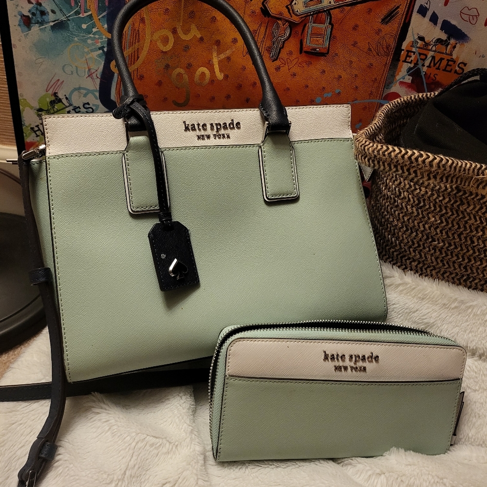 EUC Kate Spade crossbody bag and wallet bundle